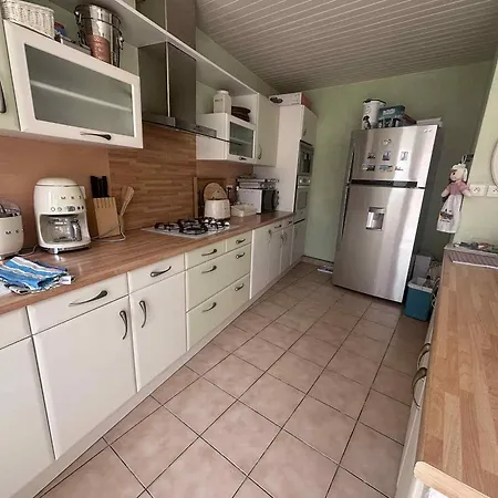 Grand A Pour 10 Personnes - Fr-1-194-298