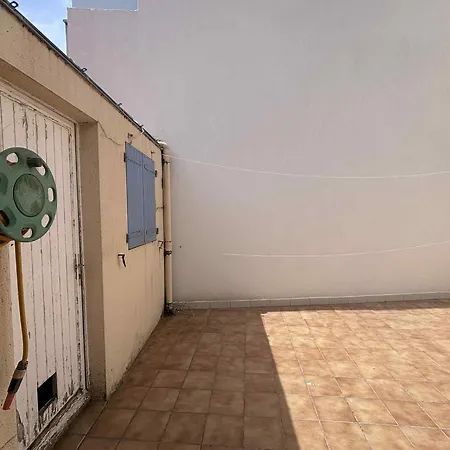 Grand A Pour 10 Personnes - Fr-1-194-298 *